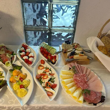 Club ゲストハウス ラムサウ・アム・ダッハシュタイン